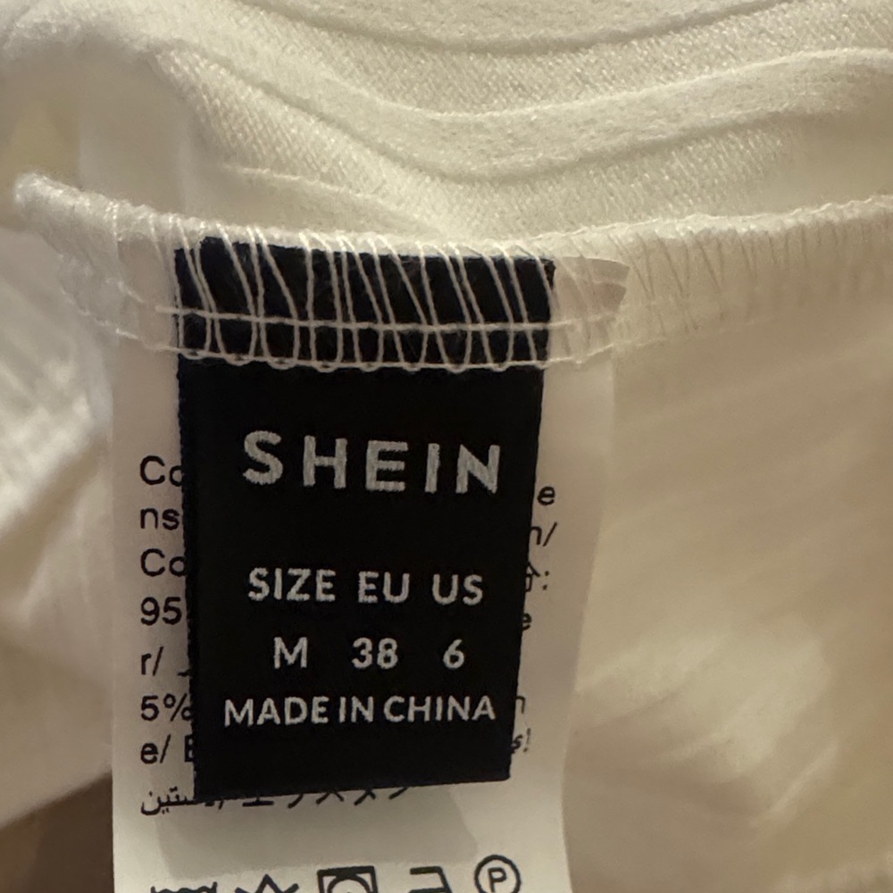 SHEIN White Ribbed Cutout Long Sleeve Crop Top - Picture 2 of 4
